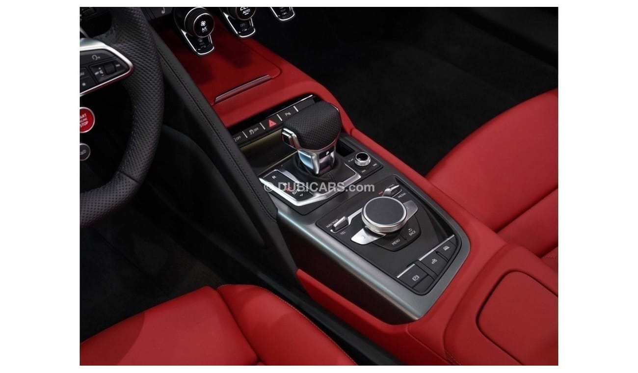 أودي R8 2023 - BRAND NEW R8 - 3 YEARS WARRANTY - SPECIAL COLOR - SIDE BLADES - FINE NAPPA - DIAMOND SEATS