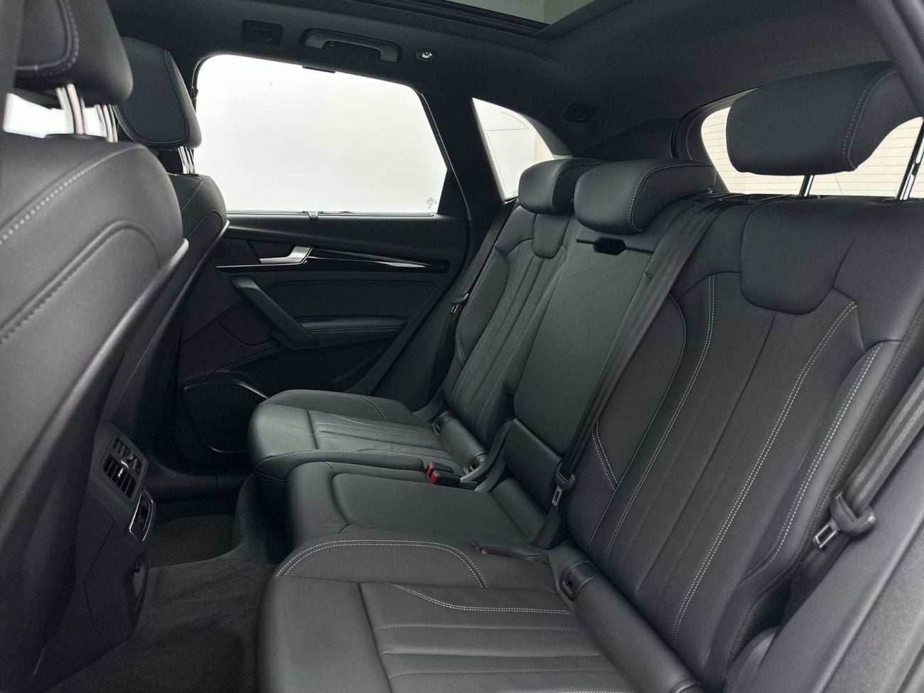 أودي Q5 45 TFSI S-LINE quattro 249hp (Ref# 75778)
