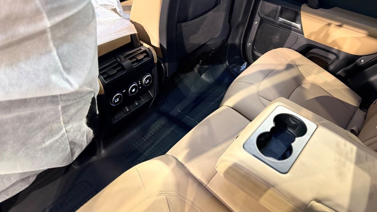 Land Rover Defender 110 X-DYNAMIC HSE P400