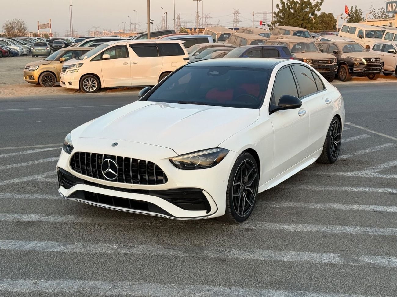 مرسيدس بنز C 300 PREMIUM مرسيدس بنز C300 موديل 2022 كاملة المواصفات، مستوردة من الولايات المتحدة الأمريكية