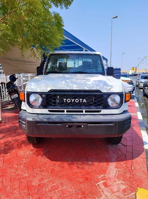 Toyota Land Cruiser Pickup 70 LC 79 SC 2.8 Diesel Manual Transmission