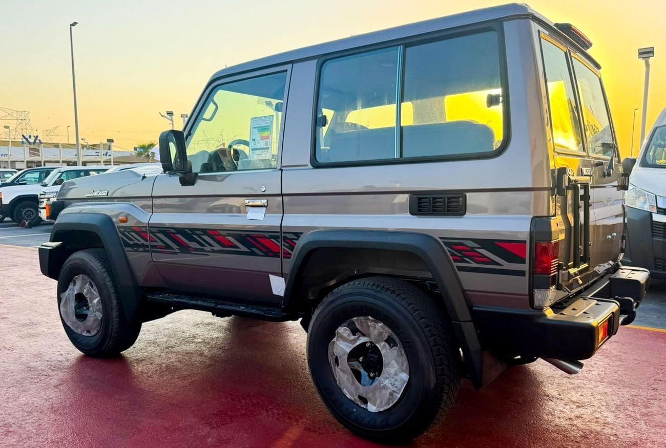 تويوتا لاند كروزر 70 LC71 LX