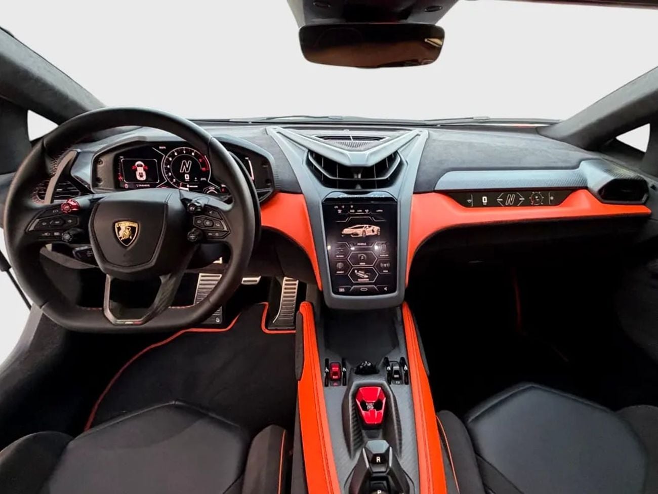 لامبورغيني ريفويلتو سبورتيفا FULL EXTERIOR & INTERIOR CARBON OPTION | UNDER WARRANTY