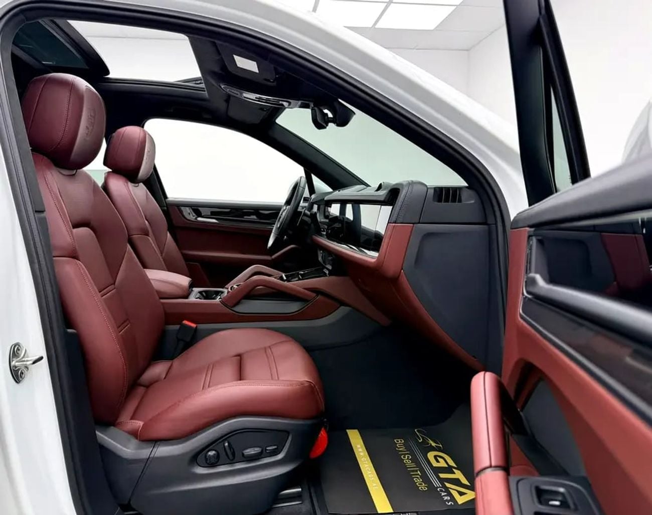 Porsche Cayenne GTS, Warranty, Full Service History, Low Km, GCC