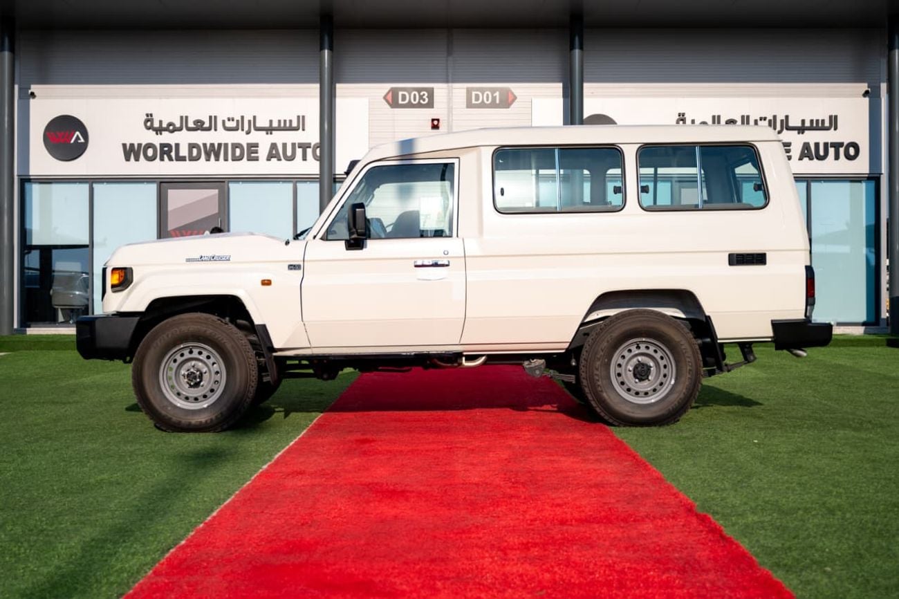 Toyota Land Cruiser 70 LC 78 HARDTOP 4.0L MT