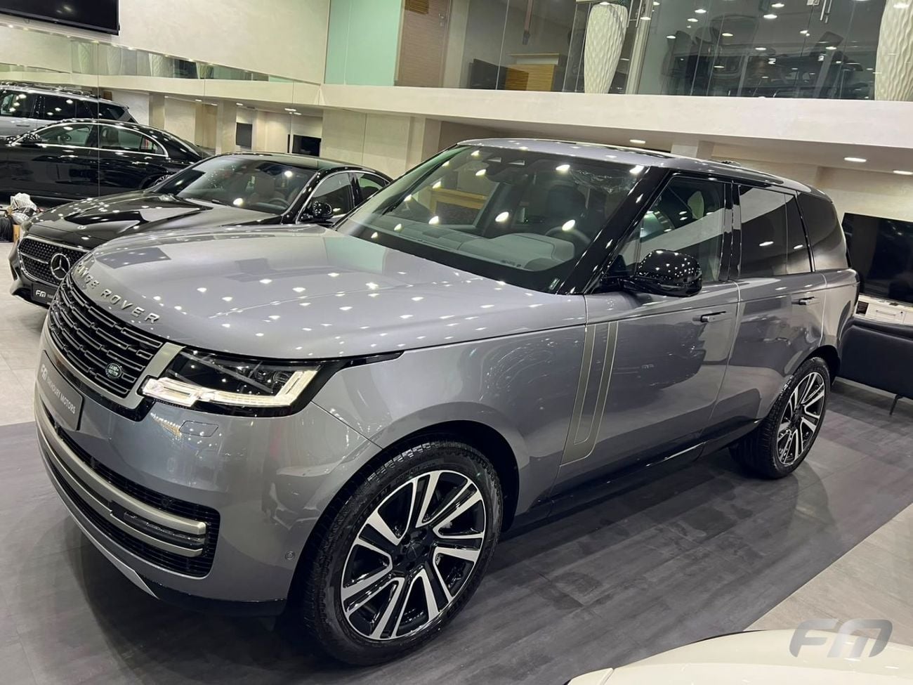 Land Rover Range Rover SE P400