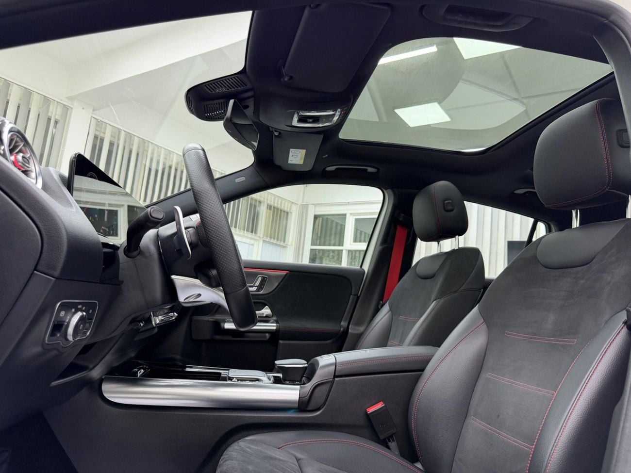 Mercedes Benz GLA 35 AMG 4MATIC GCC .. FSH .. Original paint .. Perfect Condition .. AMG