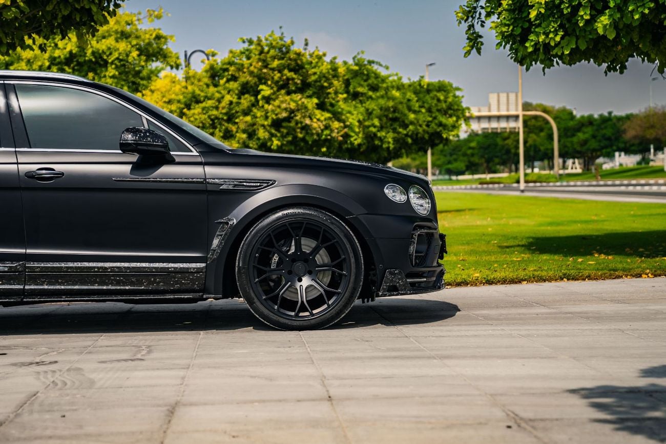 Bentley Bentayga S Fully loaded Original paint No accident with Service History completely covered by PPF