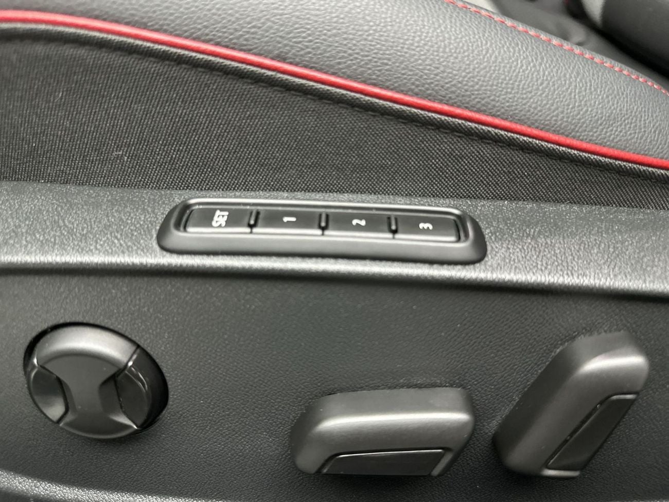 Volkswagen Golf GTI Leather 2L – High Spec | Vienna Leather | 19" Alloys | Panoramic Roof
