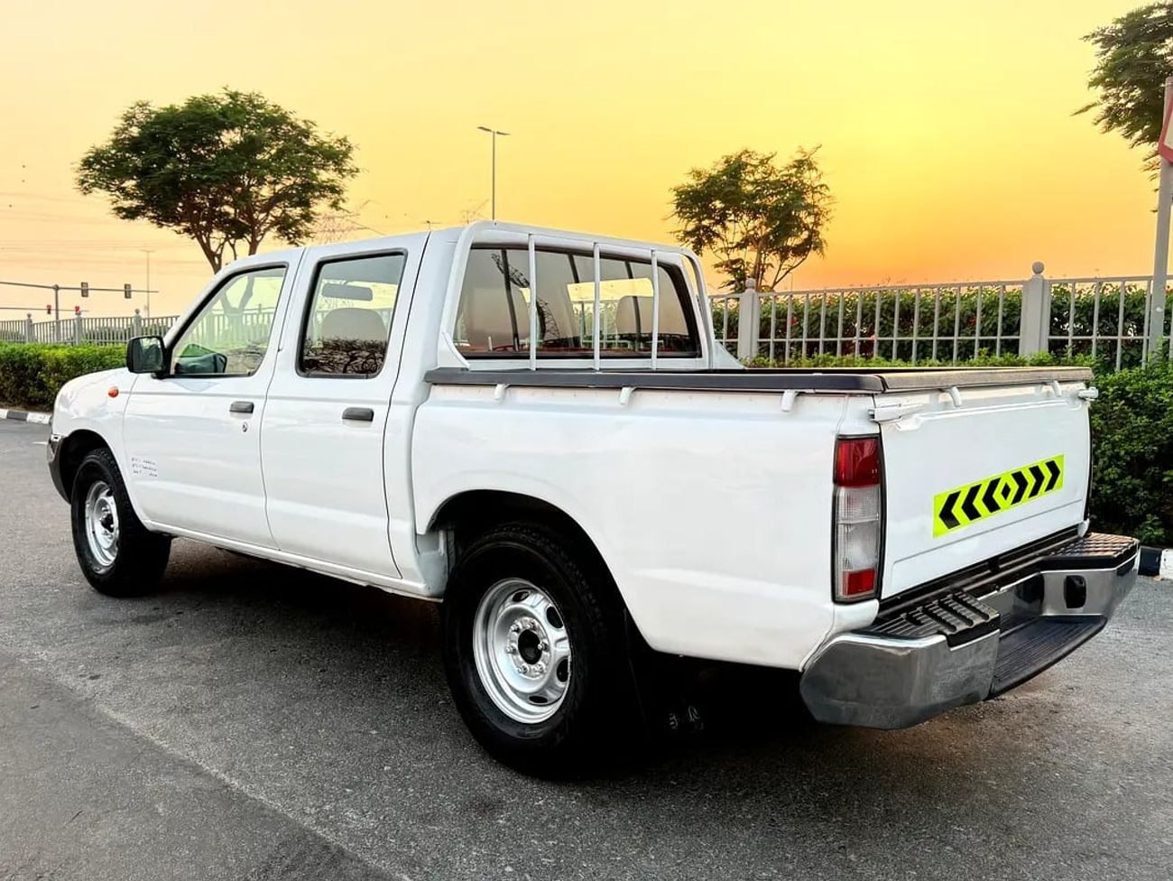 Nissan Pick Up STANDARD Double Cab GCC Specs