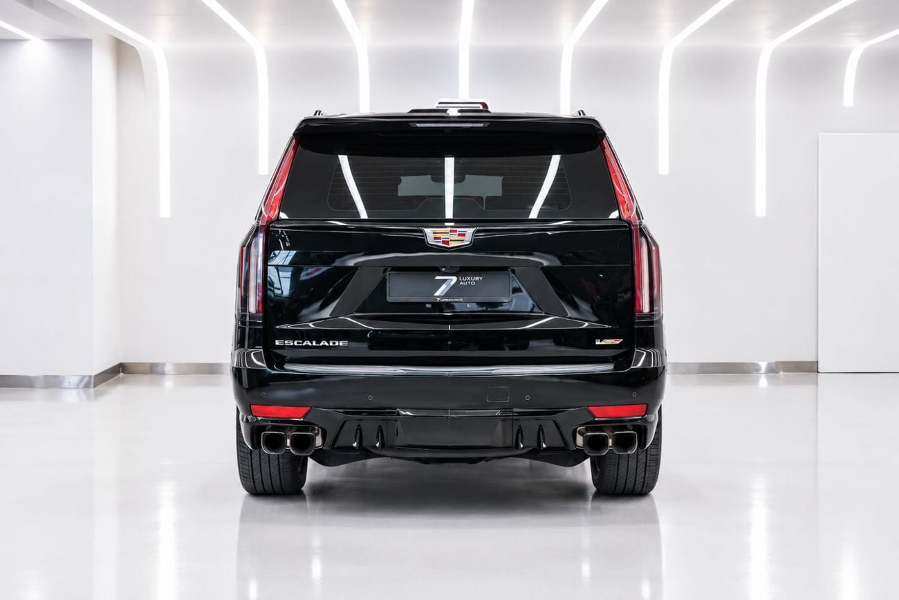 كاديلاك إسكالاد V SERIES مواصفات دول مجلس التعاون الخليجي، محرك V8 فائق الشحن، ضمان وخدمة فعالان