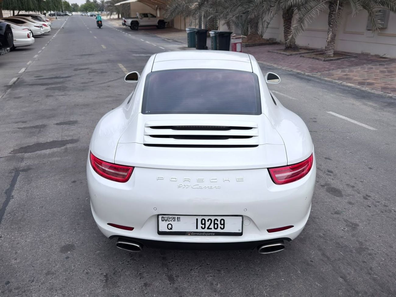 بورش 911 كاريرا بورش 911 كاريرا موديل 2012 - خليجية - سجل صيانة كامل - حالة جيدة