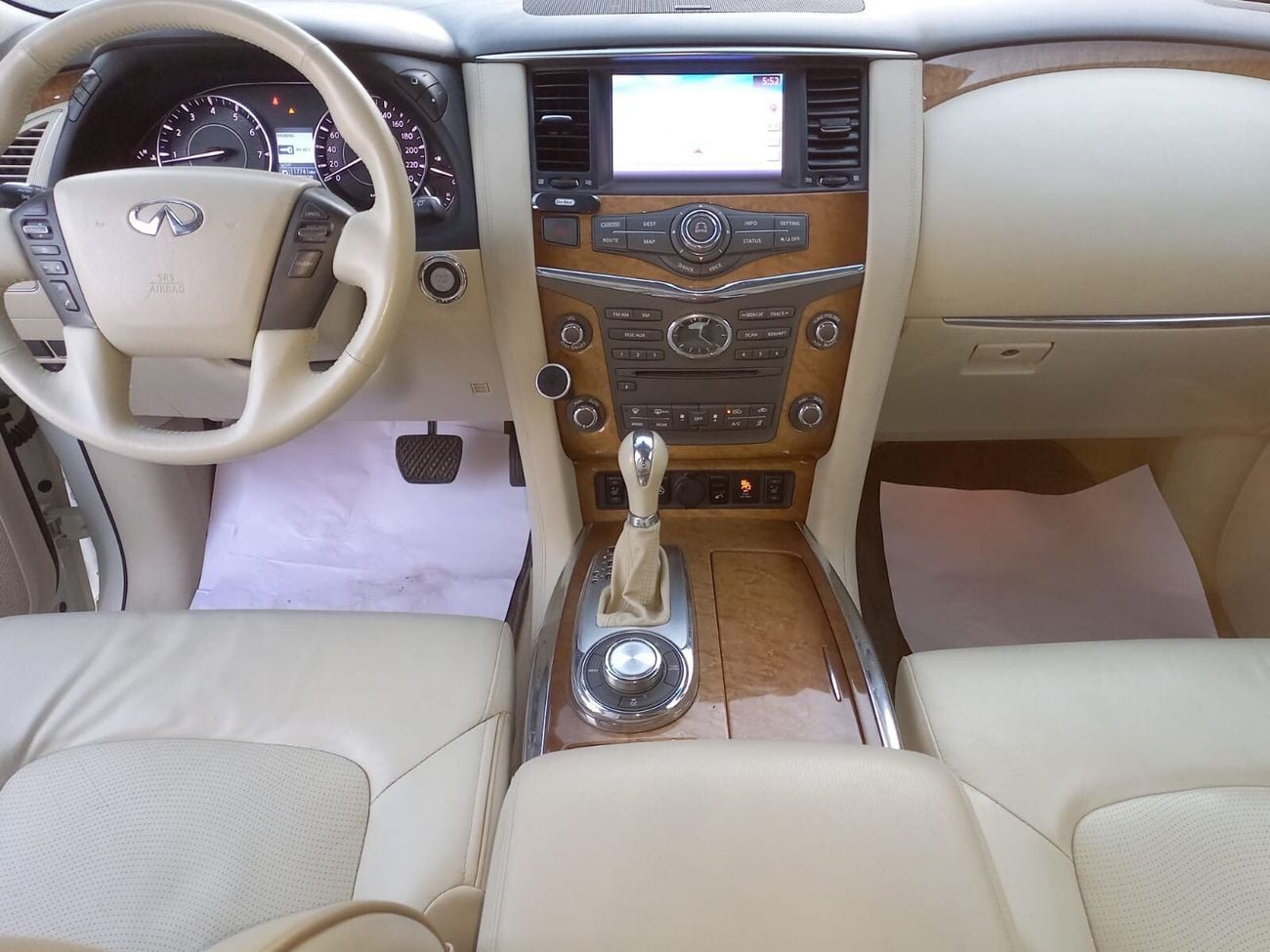 Infiniti QX80 LUXURY