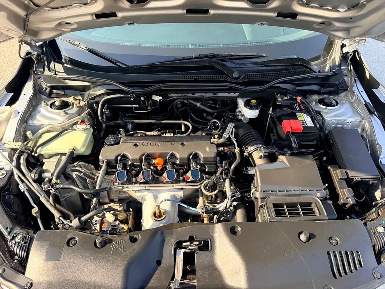 Honda Civic 1.8 i-VTEC GCC Specs single owner full service history from al Futtaim automobiles