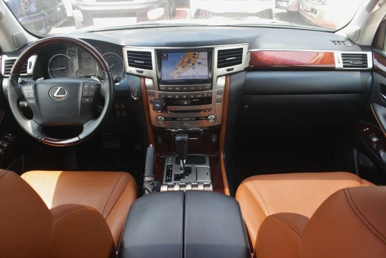 لكزس LX 570 PLATINUM