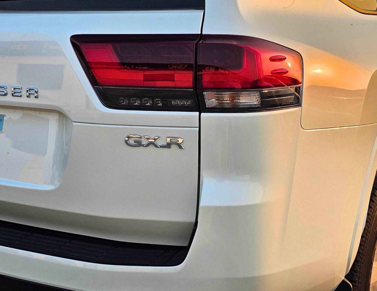 Toyota Land Cruiser GXR TWIN TURBO BASIC || PETROL AT 3.5L V6 4WD | DRIVER PWR SEAT (CODE # GXRPB2O) WHITE 2026