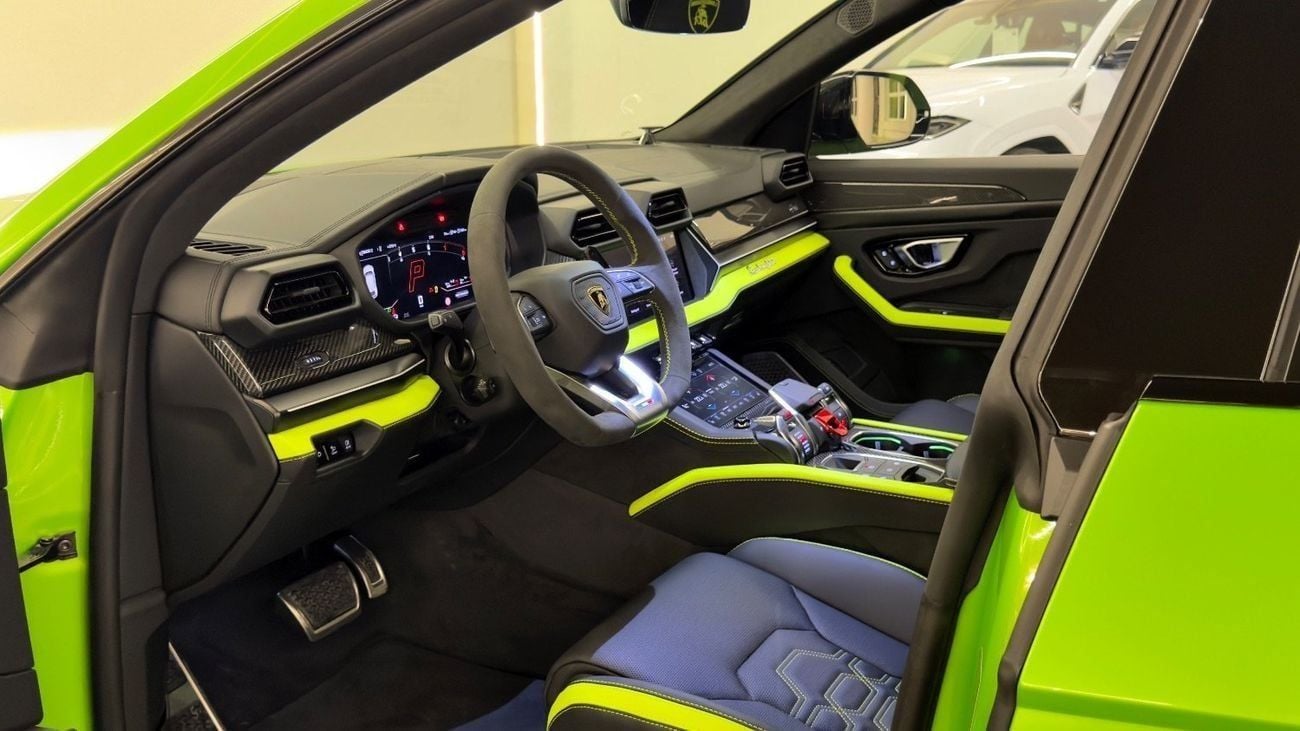 Lamborghini Urus SE 2026- NEW 0 KM-CARBON-TV-3D BANG&OLUFSEN-HIGHWAY PAC- EXPORT PRICE 1.370.000DH-NIGHT VISION-COOLING