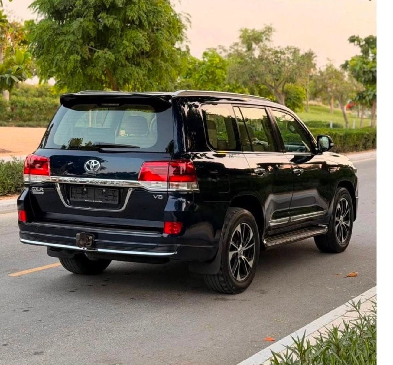 تويوتا لاند كروزر GXR Grand Touring V8 LHD Petrol