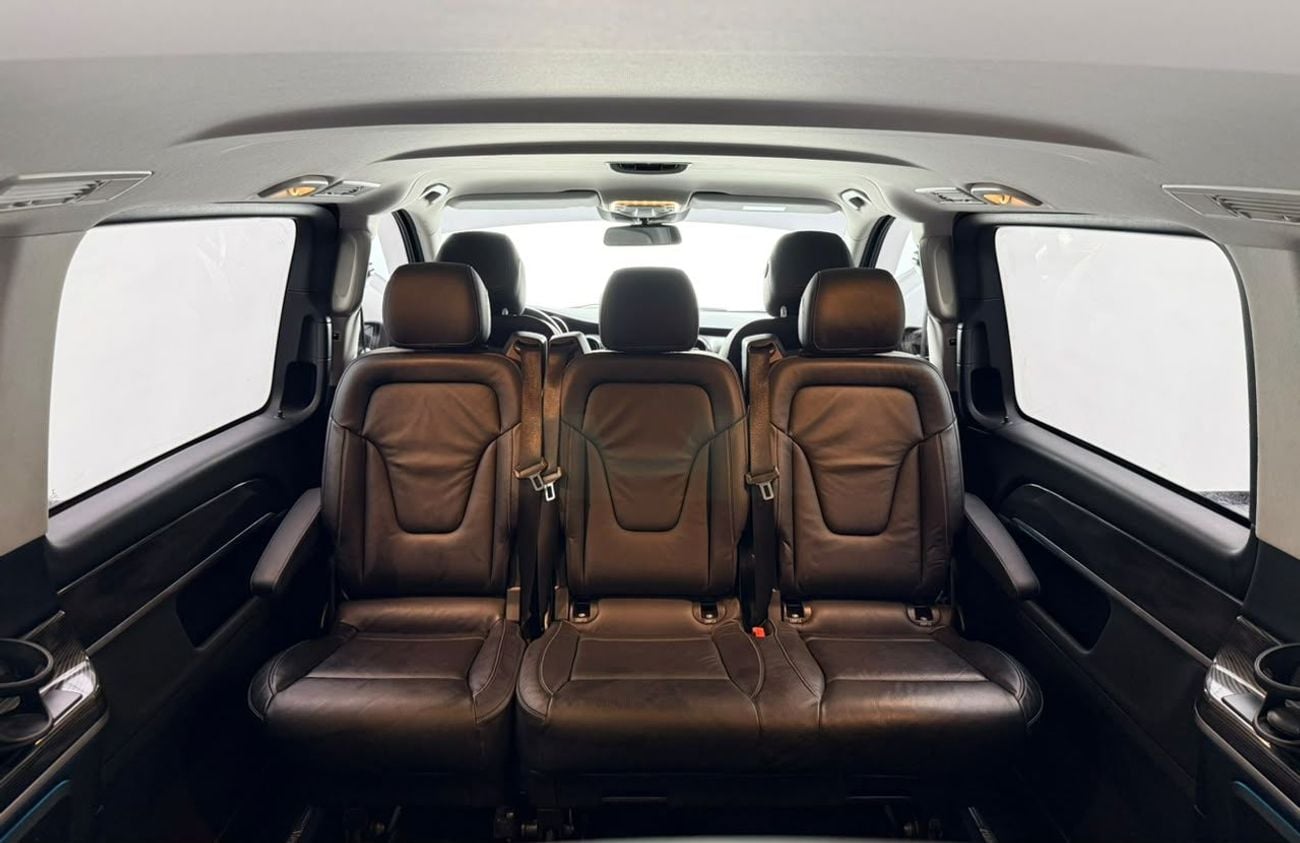 Mercedes Benz V 250 AVANTGARDE/E 2023 Mercedes Benz V250 Avantgarde, Warranty, Full Service History, Excellent Condition, GCC