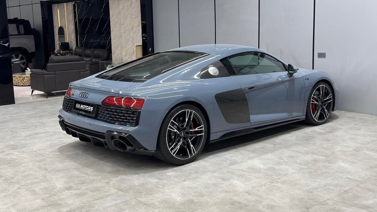 Audi R8 V10 PERFORMANCE GCC V10 under warranty