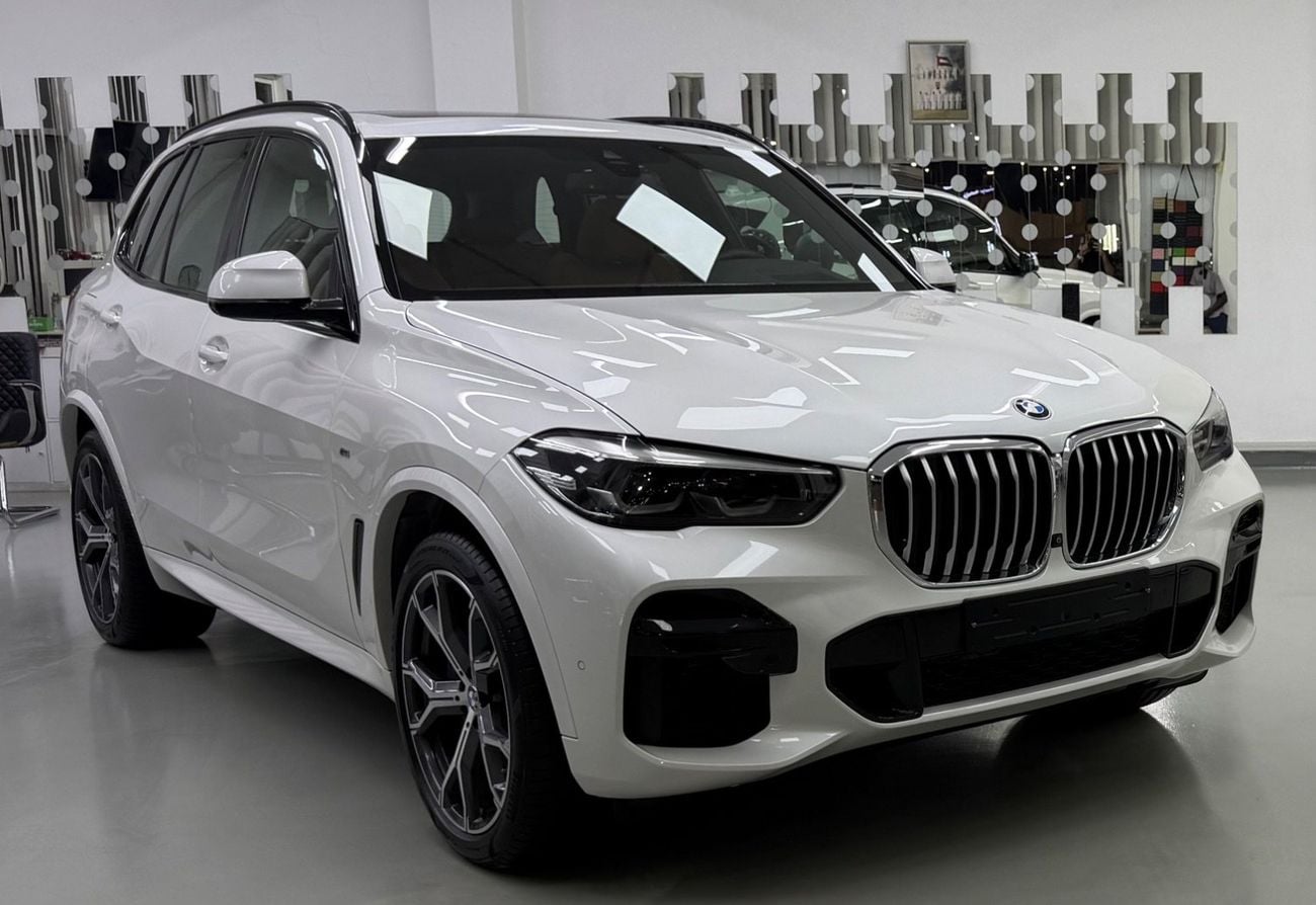 BMW X5 40i M SPORT EXCLUSIVE GCC .. FSH .. M kit .. Perfect Condition .. V6