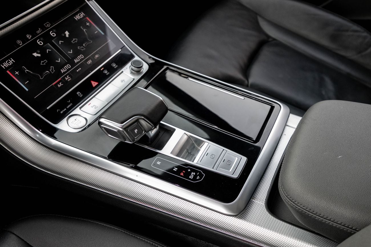 Audi Q8 S-line Q8 S-Line | 3,036 P.M | 0% Downpayment | UNDER WARRANTY