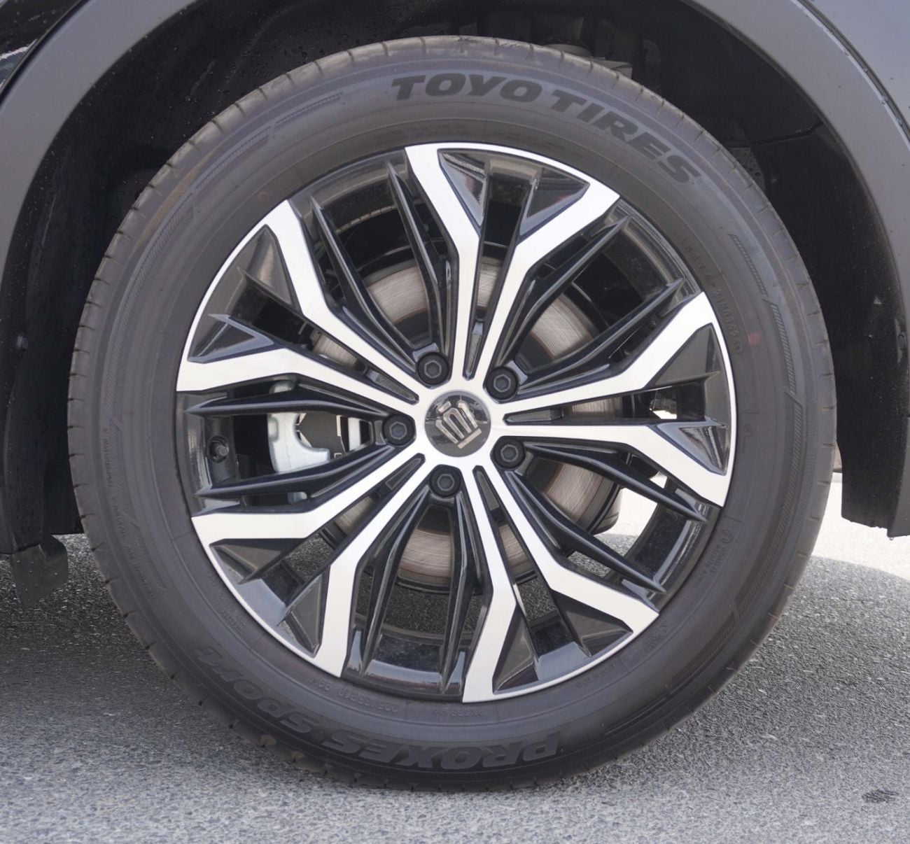 تويوتا كراون PLATINUM , HEV, AWD, A/T - 2025
