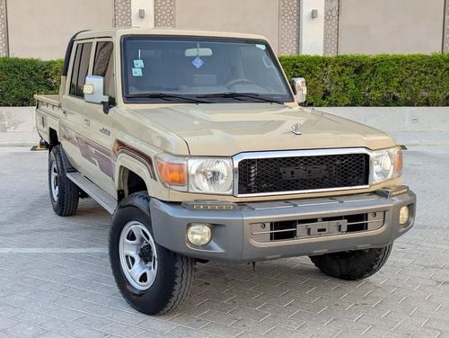 Toyota Land Cruiser 70 LC79 LX 4.0L V6 Interior and Exterior Excellent Condition