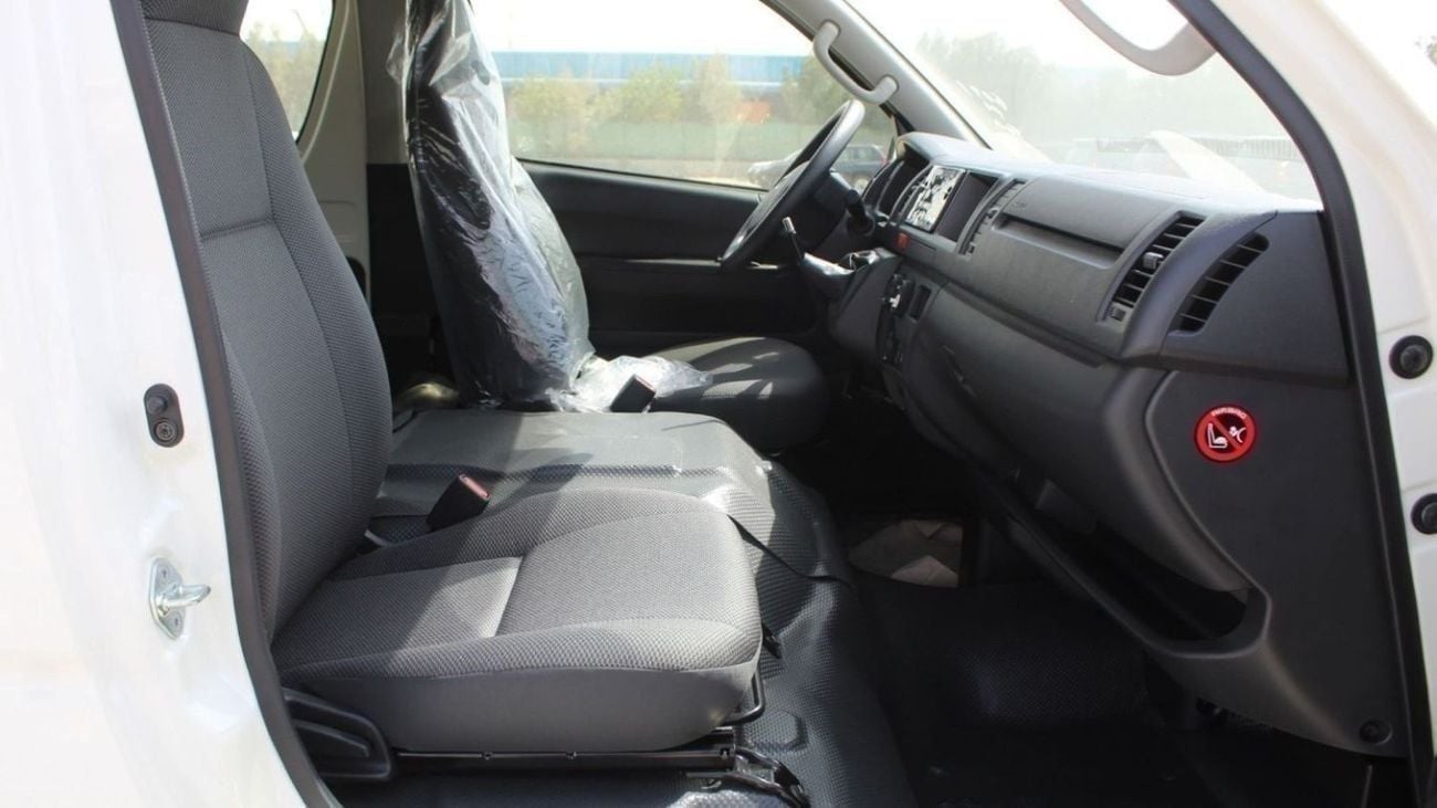 Toyota Hiace GL Hiace 2.5L High Roof Diesel old ship 2025