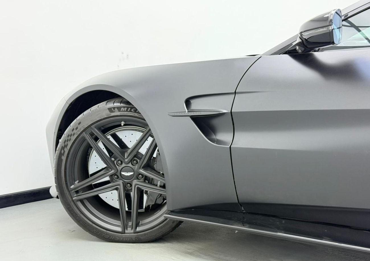 Aston Martin Vantage STANDARD 2025 Aston Martin Vantage V8, Aston Martin Warranty+Service Contract+Full Service History, GCC Specs