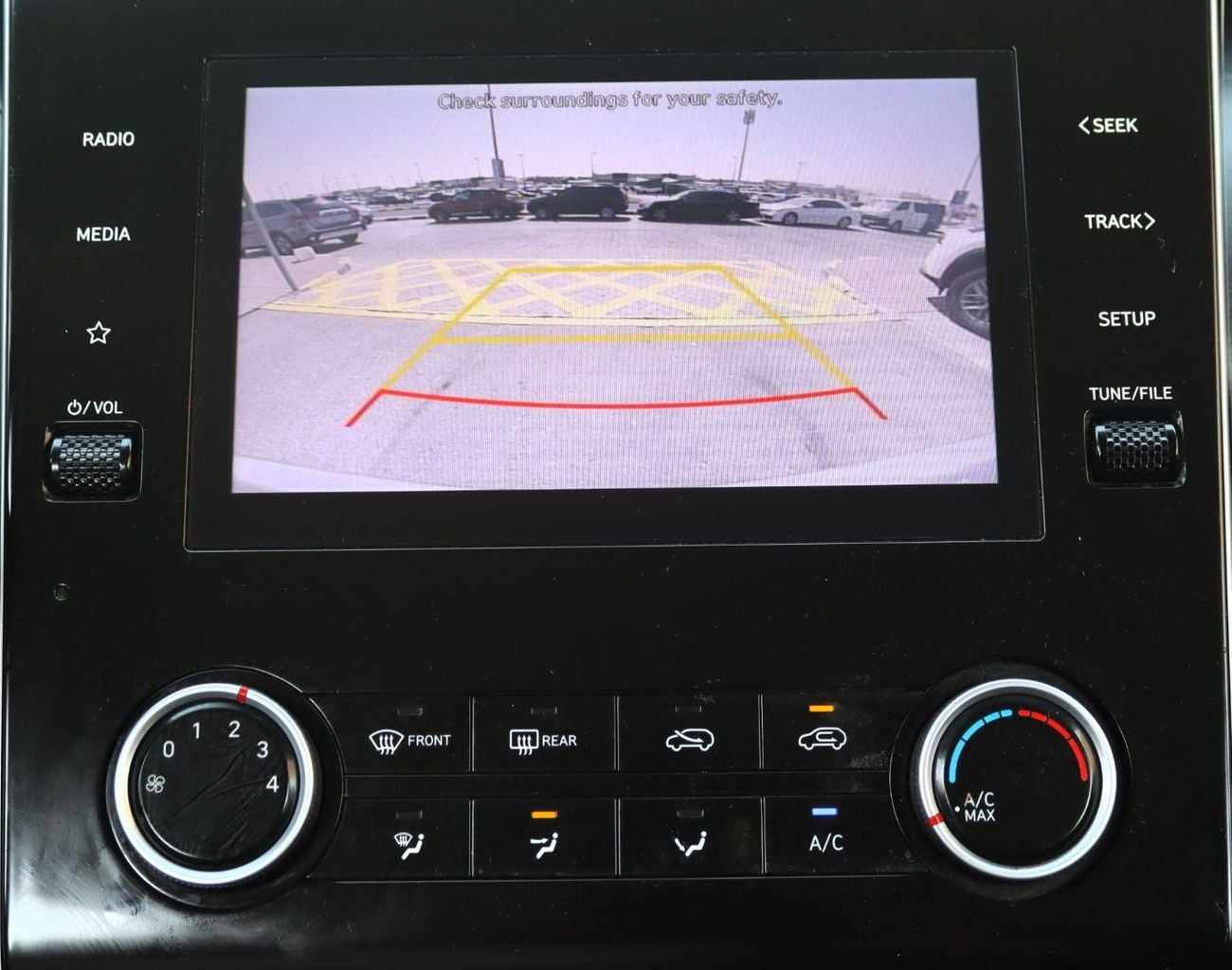 Hyundai Tucson SMART ACCIDENTS FREE - GCC - PERFECT CONDITION INSIDE OUT 2000 CC