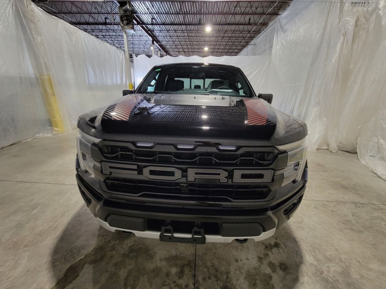 فورد F 150 PLATINUM سيارة جديدة سوبر كرو بمحرك V6 سعة 3.5 لتر