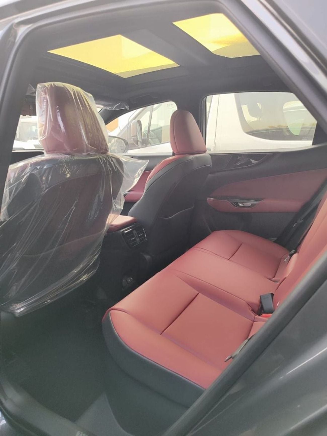 Lexus NX 350h PLATINUM 2026 Lexus NX 350h Hybrid automatic with panoramic roof GCC Specs Available GRAY
