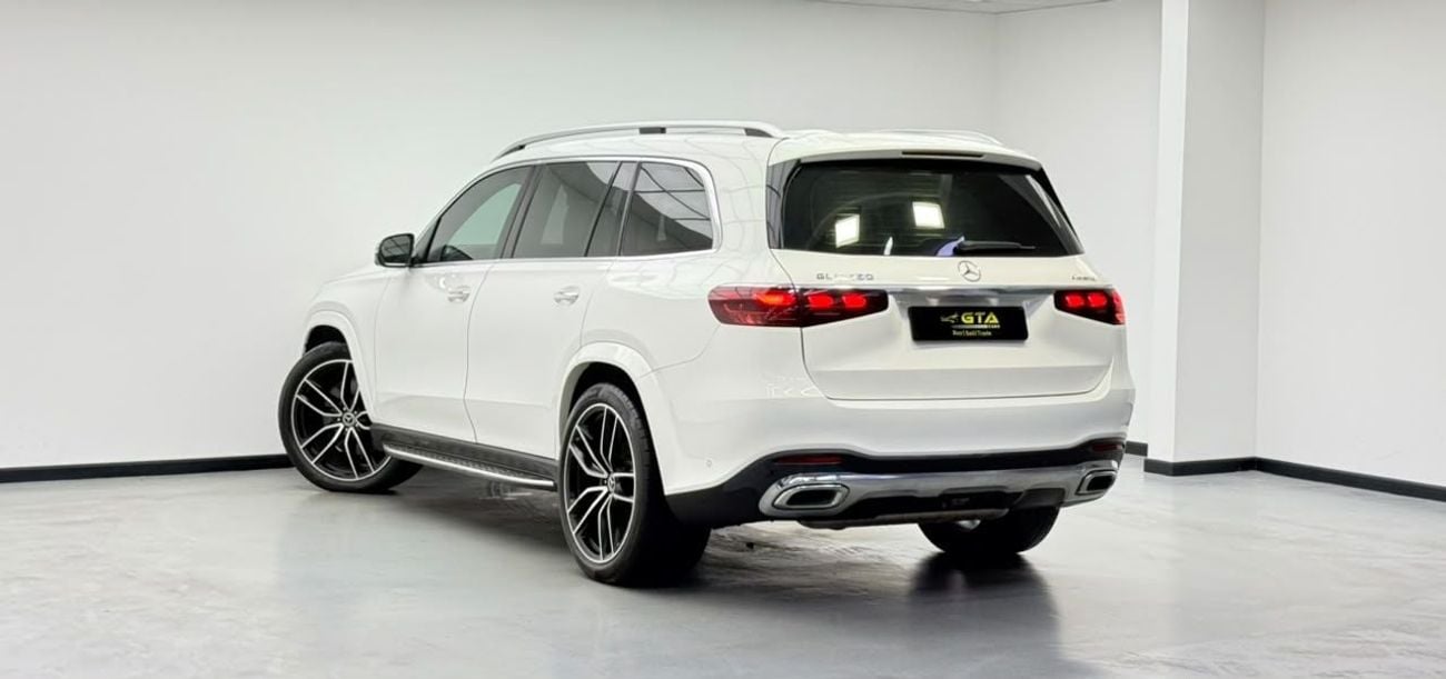 مرسيدس بنز GLS 450 4MATIC مرسيدس بنز GLS450 4MATIC بريميوم بلس موديل 2025، مع ضمان مرسيدس بنز وحزمة خدمة موديل 2029، 7 مقاعد،