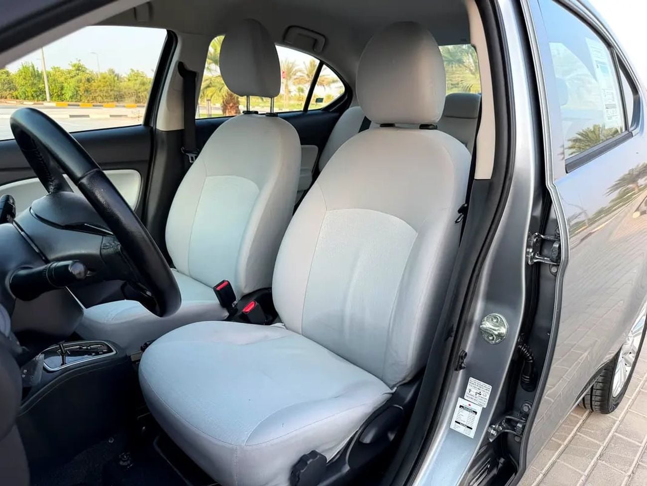 Mitsubishi Attrage GLX MID