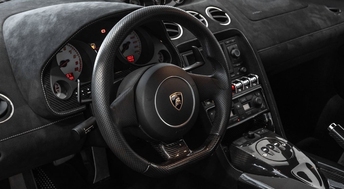 لامبورغيني جاياردو LP 570-4 SUPERLEGGERA