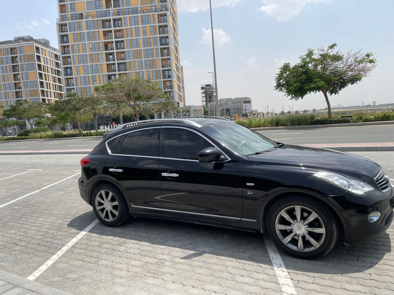 Infiniti QX50 PREMIUM