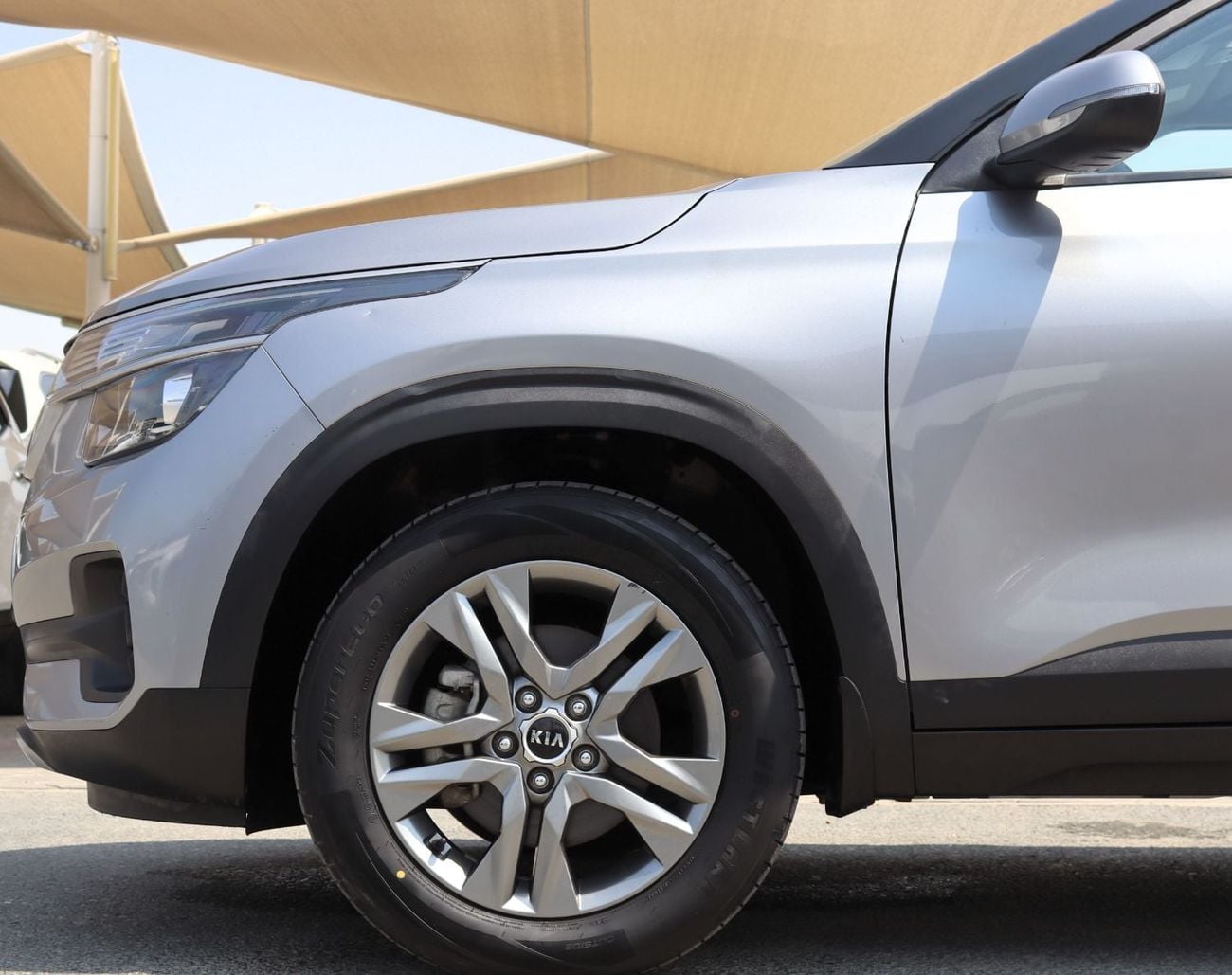 Kia Seltos EX ACCIDENTS FREE - GCC - ORIGINAL PAINT - SUNROOF - ENGINE 1600 CC - PERFECT CONDITION INSIDE OUT