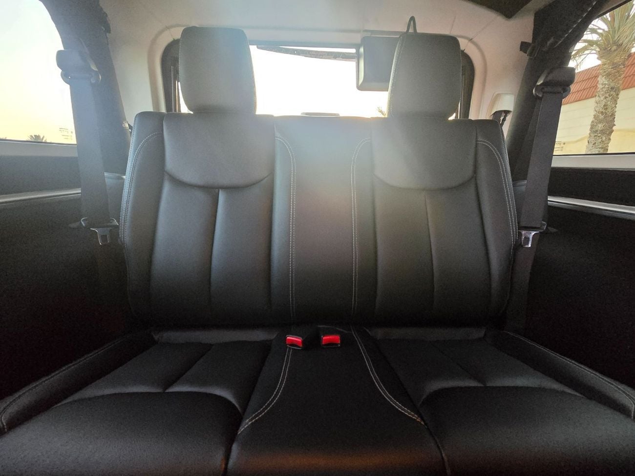 جيب رانجلر Sahara 3.6L A/T