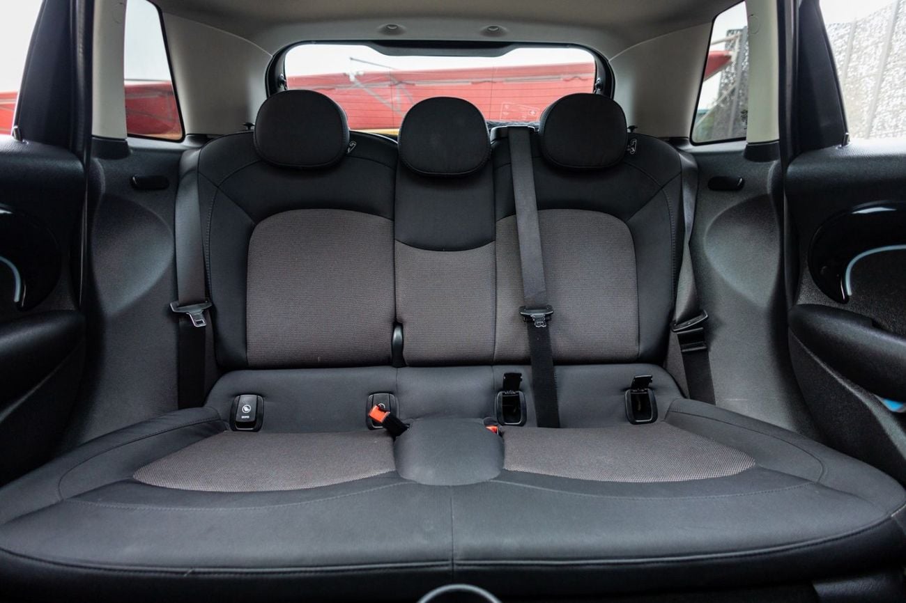 MINI Cooper STD MINI Cooper 2024 GCC | Warranty