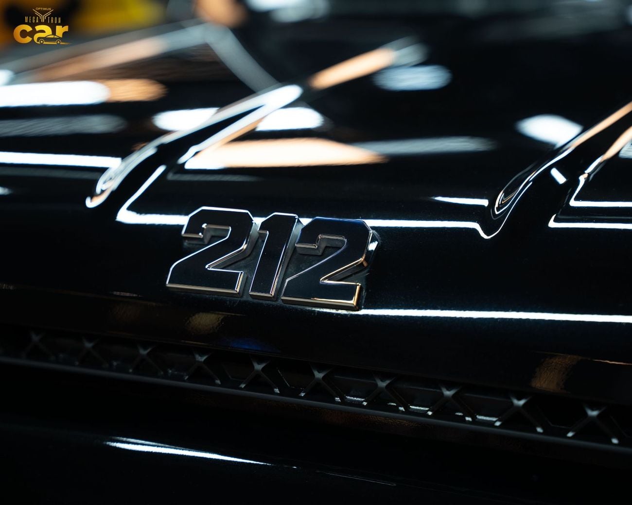 212 T01 Adventurer