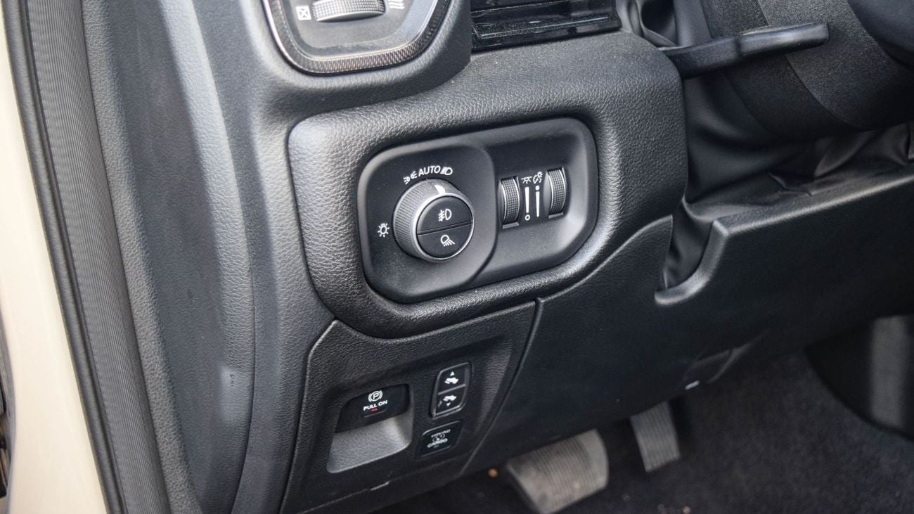 RAM 1500 REBEL 2025 X - Canadian Specs - Used car Condition
