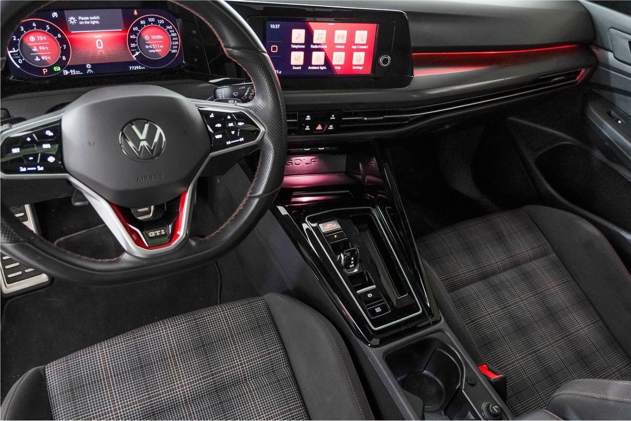 Volkswagen Golf GTI