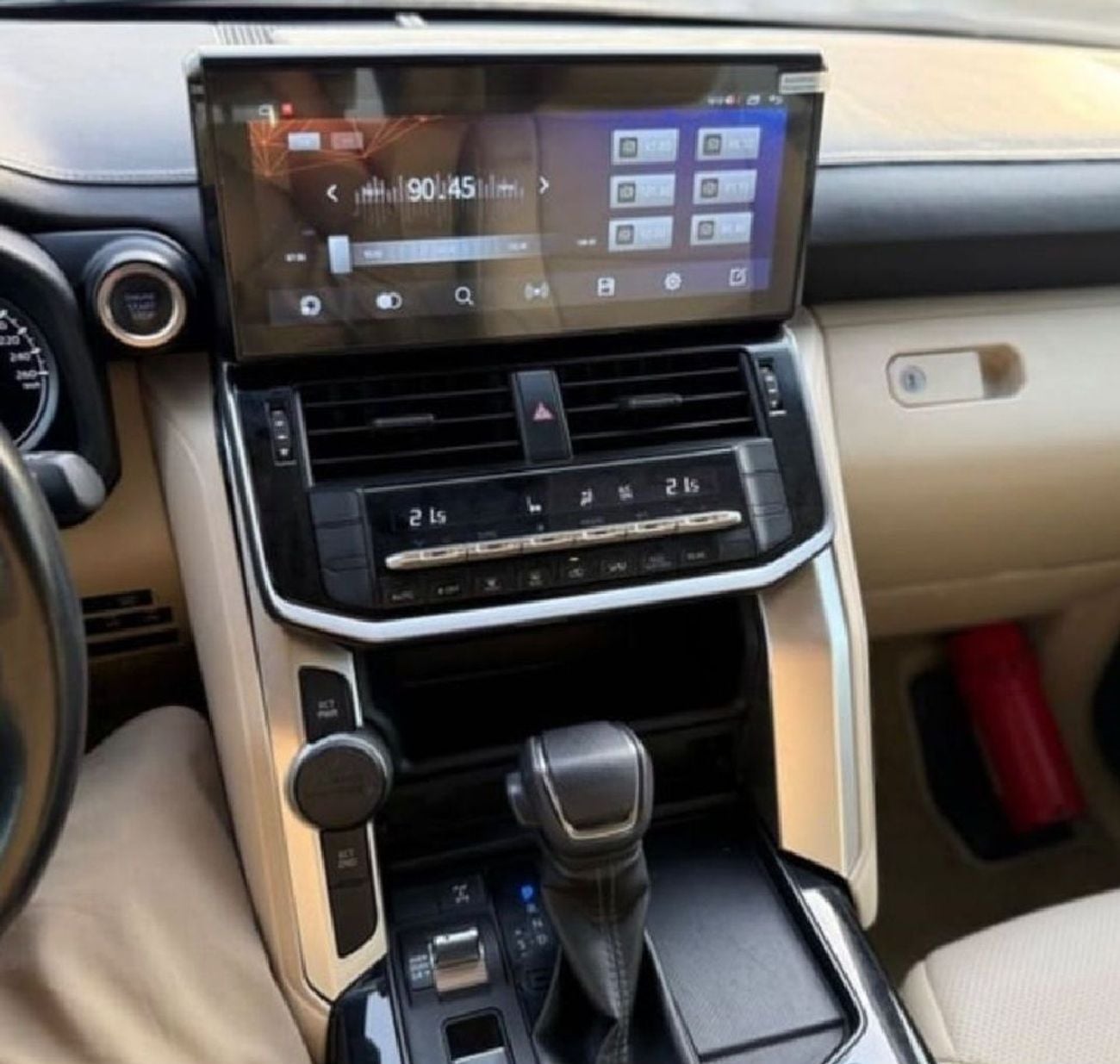 Toyota Land Cruiser GXR 2024Model 4.0L v6 petrol Engine Colour Black push start Transmission Automatic Interior.Begie leathe
