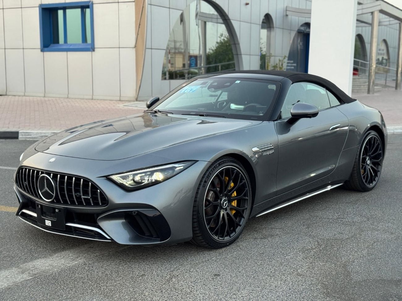 Mercedes Benz SL63 AMG STANDARD BRAND NEW 900km
