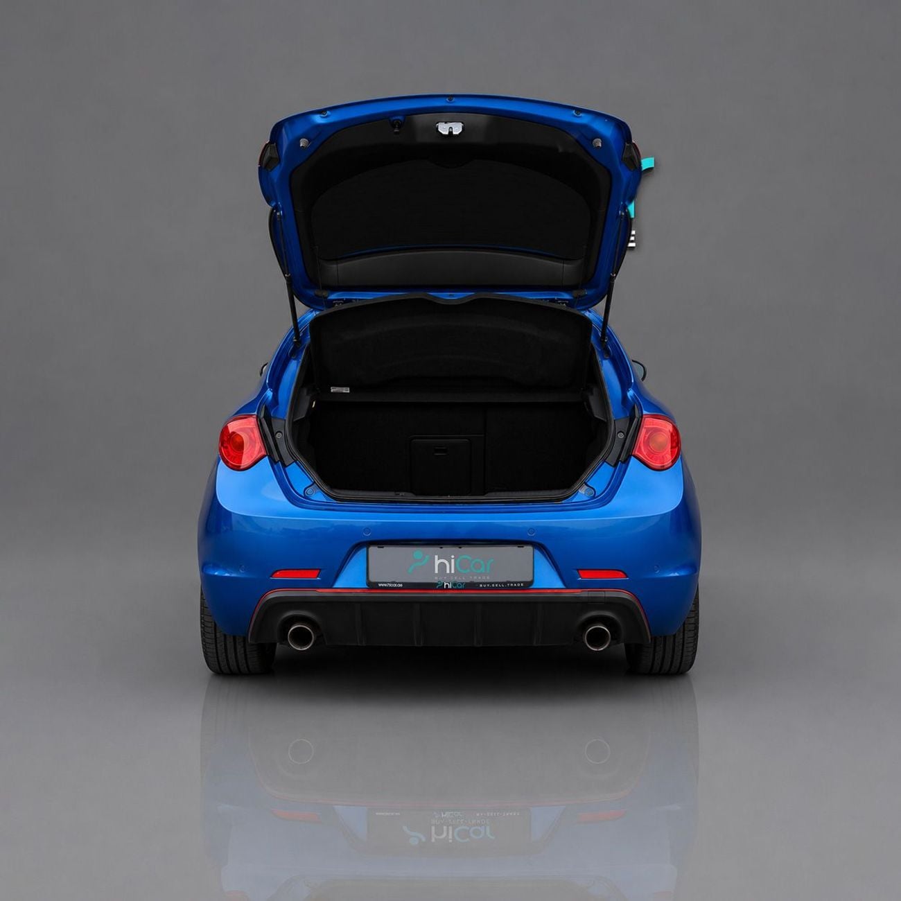 Alfa Romeo Giulietta Veloce AED 765 P.M • 0% Downpayment • Alfa Romeo Giulietta Veloce • 1 Year Warranty