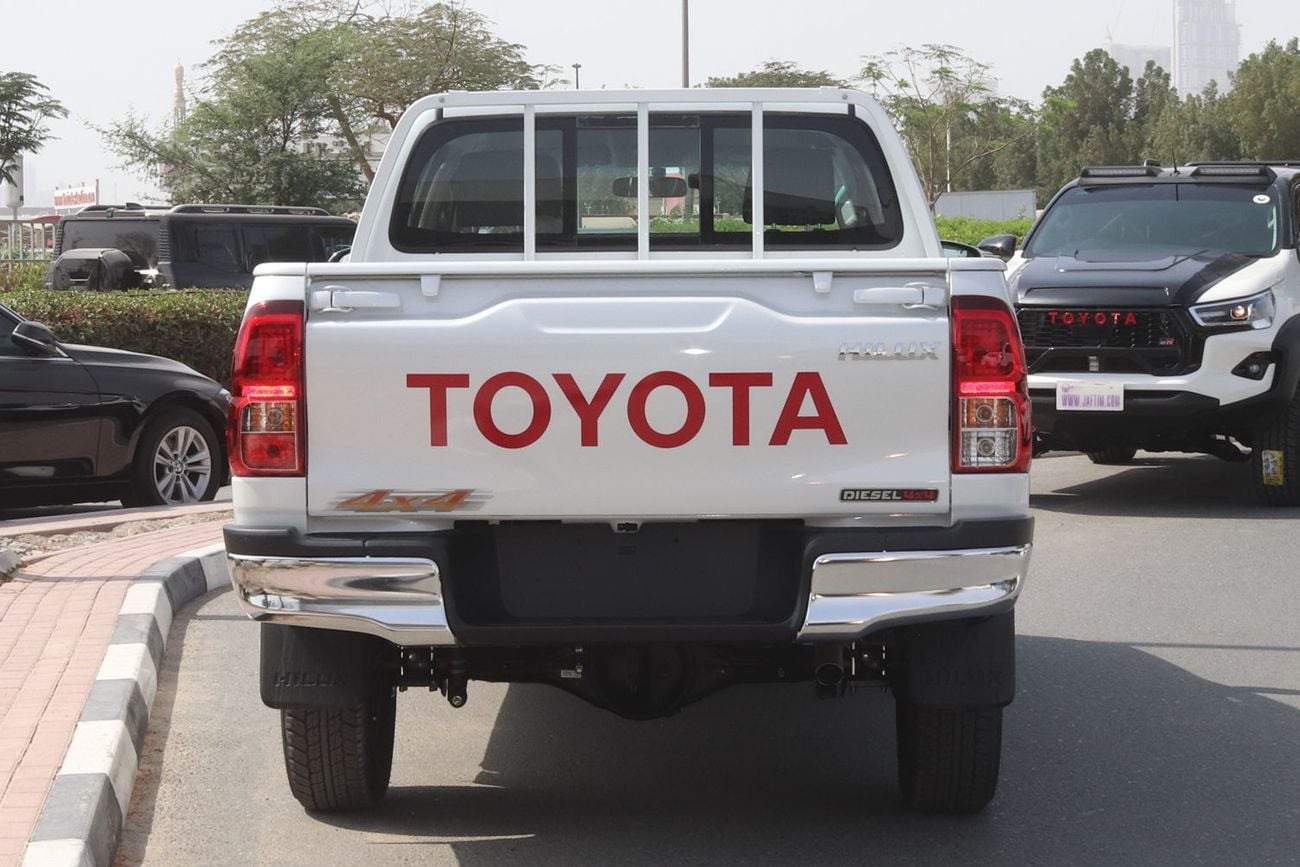 Toyota Hilux DC . 2.4L . 6-Speed Manual . Diesel . 4WD . 5 Seats . 4 Doors 2026 Model Toyota Hilux DC, 2.4L Diesel 4WD 6M/T