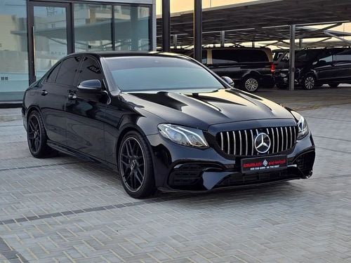 مرسيدس بنز E300 E 300 - Premium Luxury Sedan