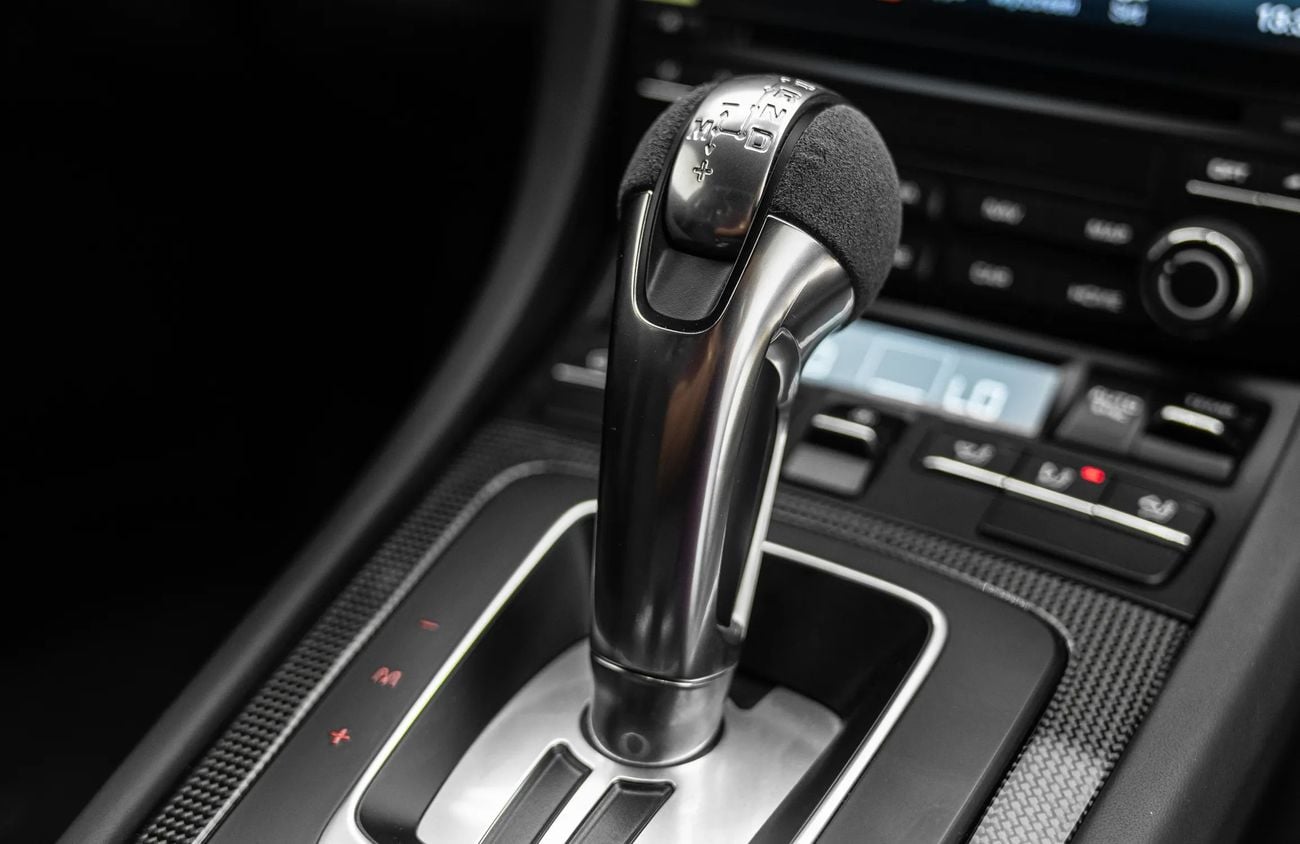 Porsche 911 3.8L F6 Twin-Turbocharged Engine