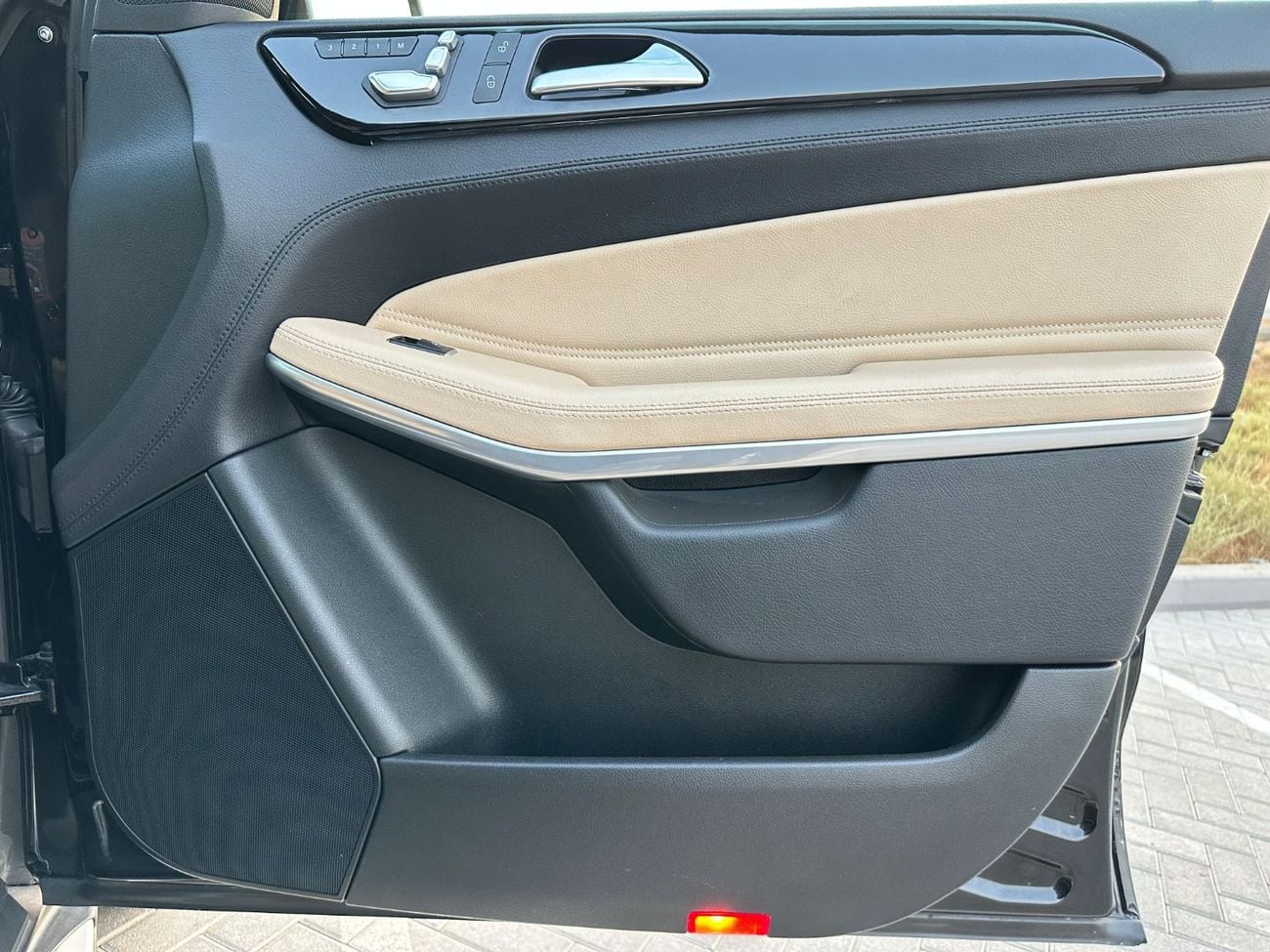 مرسيدس بنز GLS 500 ستاندارد